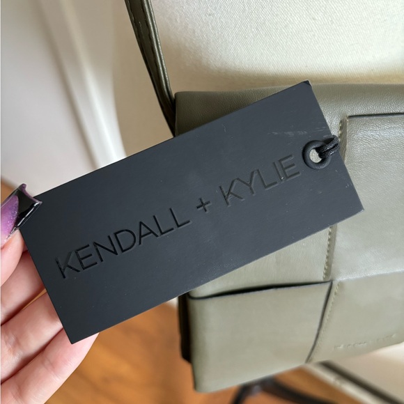 Kendall & Kylie army green crossbody purse. Brand new with tag, unworn. - Picture 5 of 5